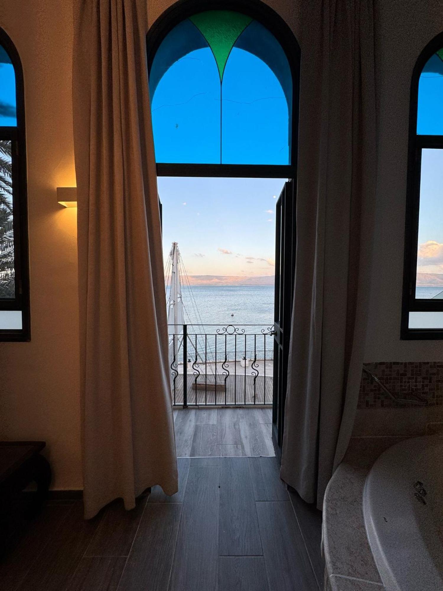 Shirat Hayam Boutique 3*