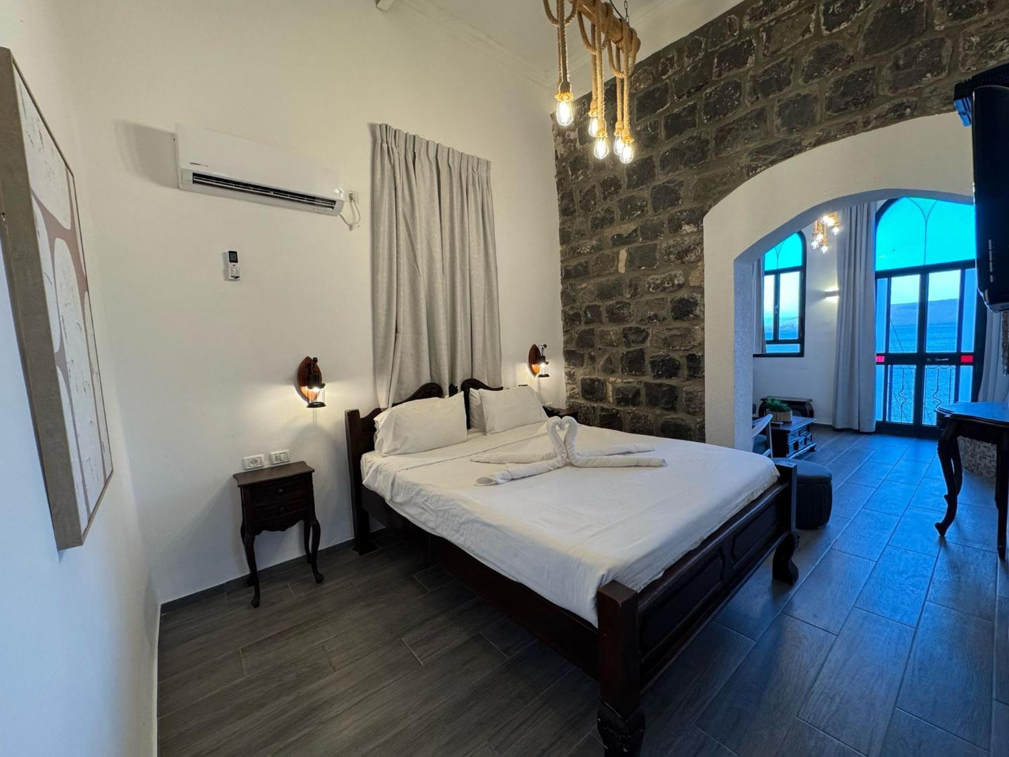 Отель Shirat Hayam Boutique