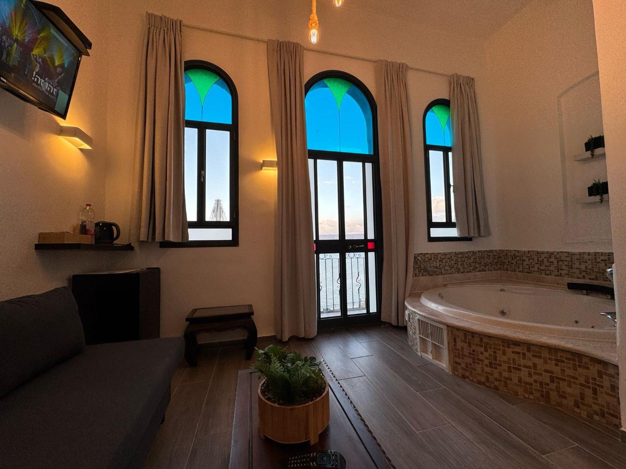 Отель Shirat Hayam Boutique 3*